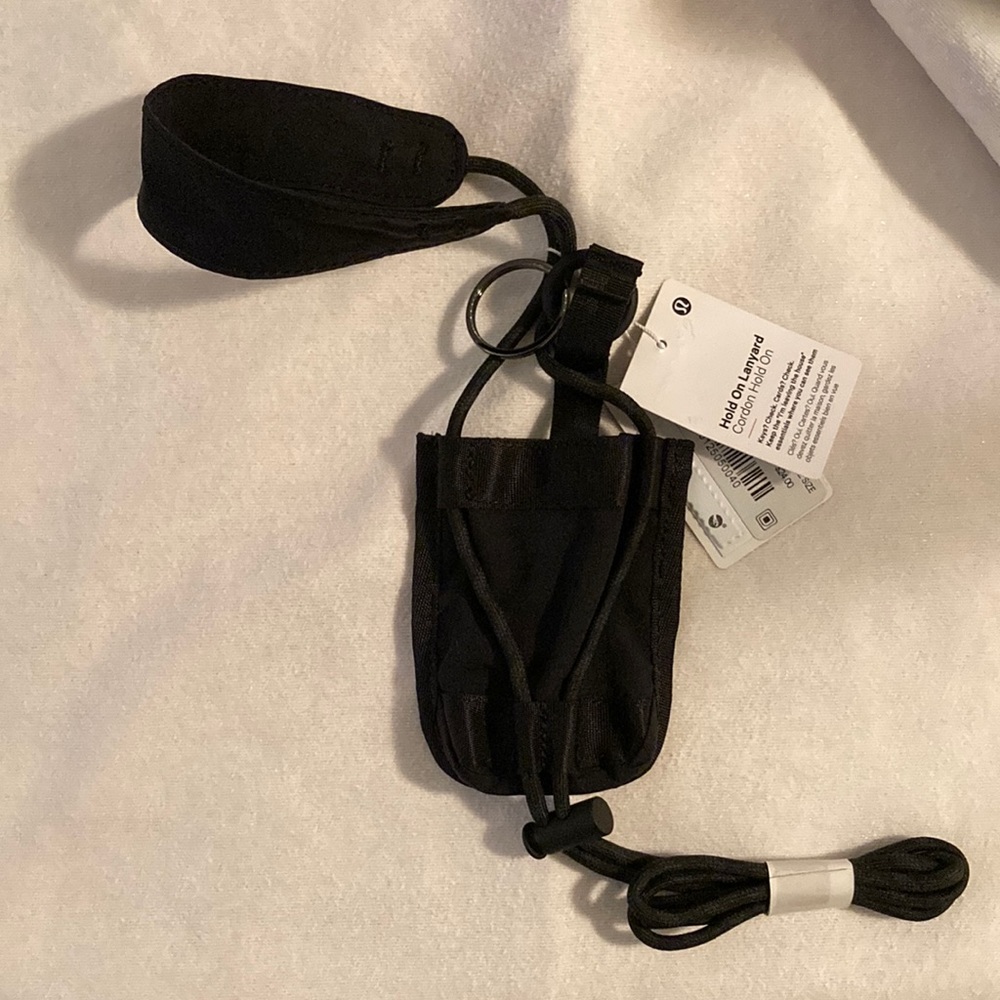 Lululemon hold on lanyard black